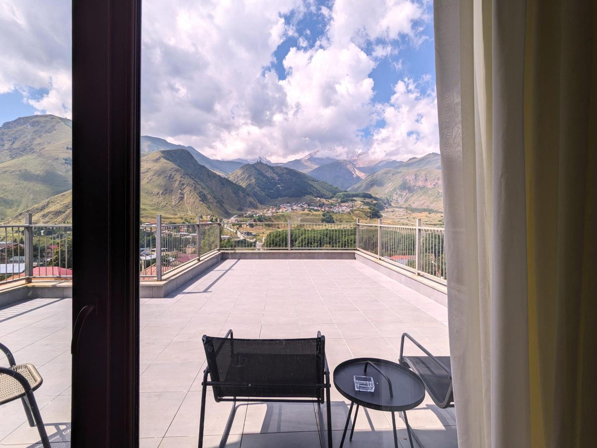 Milky Way Hotel Kazbegi Luaran gambar